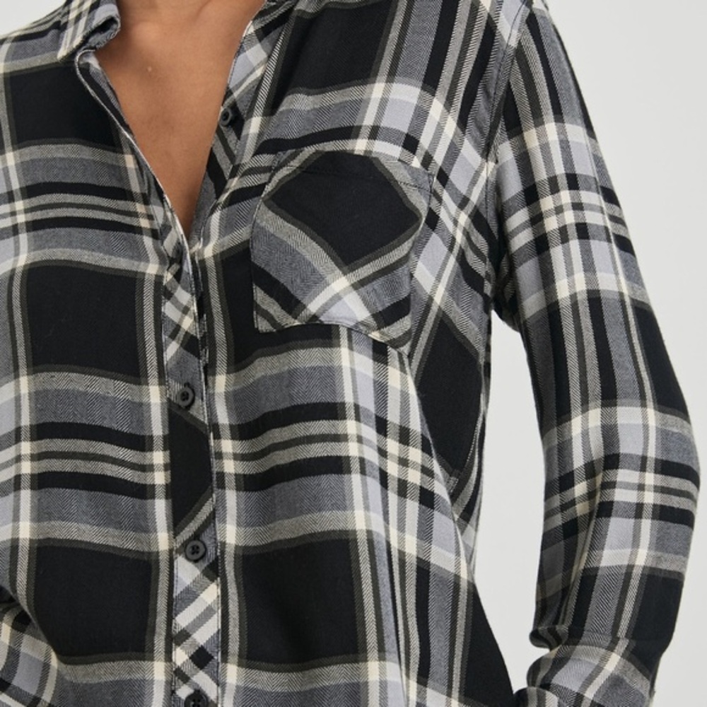Black and Gray Plaid Button-Up Shirt Rails L